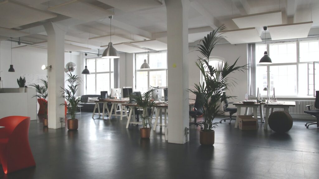 Pick the best office cleaning contractor for your London business.